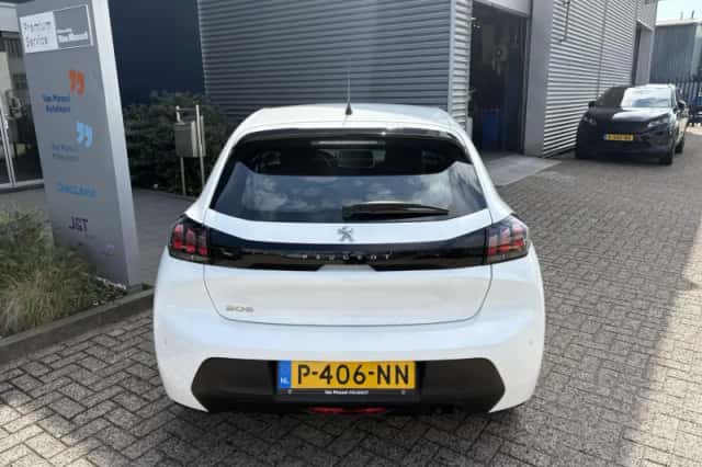 Peugeot 208 (2022) thumbnail 6