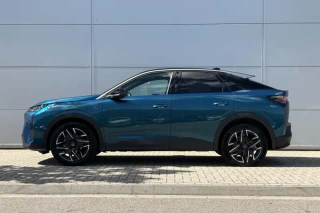 Peugeot 3008 (2025) thumbnail 2