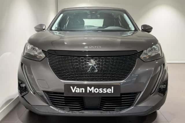 Peugeot 2008 (2022) thumbnail 3