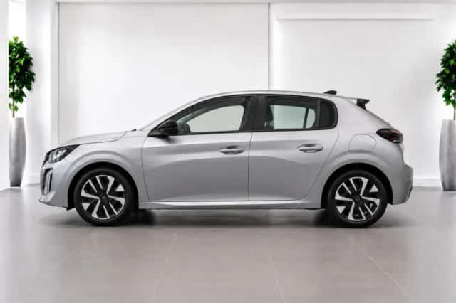Peugeot 208 (2025) thumbnail 2