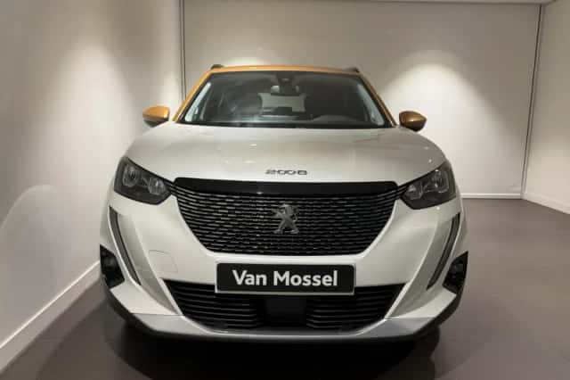 Peugeot 2008 (2021) thumbnail 3