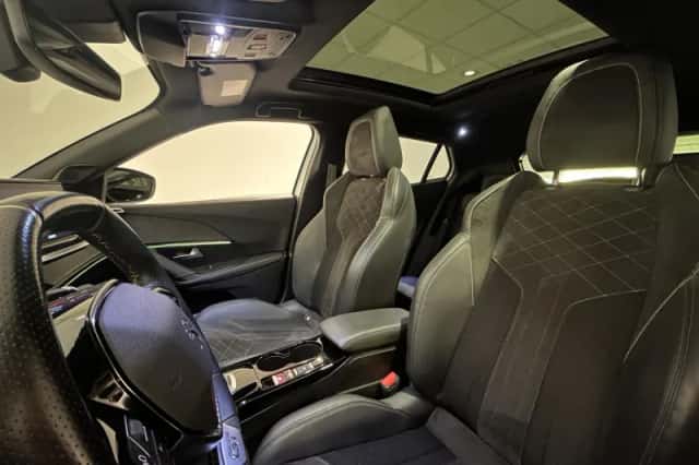 Peugeot 2008 (2021) thumbnail 6