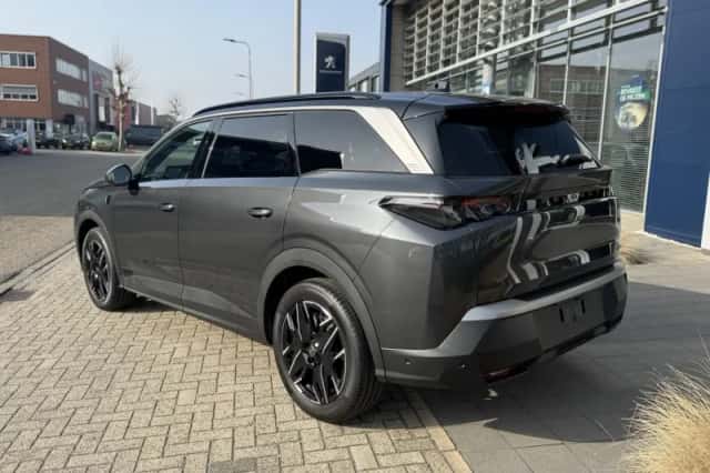 Peugeot 5008 (2025) thumbnail 3