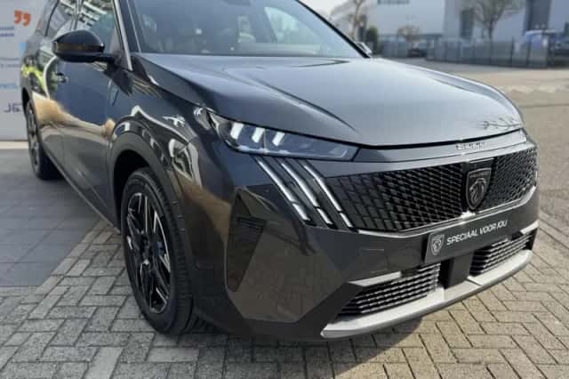 Peugeot 5008 (2025) thumbnail 6
