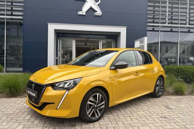Peugeot 208 (2023) thumbnail 2