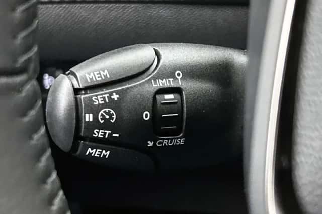 Peugeot 208 (2025) thumbnail 6