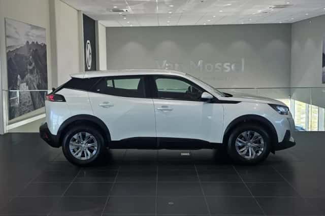 Peugeot 2008 (2021) thumbnail 5