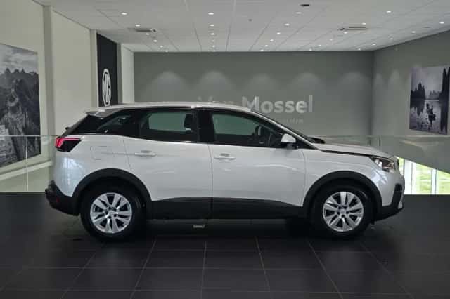 Peugeot 3008 (2019) thumbnail 5