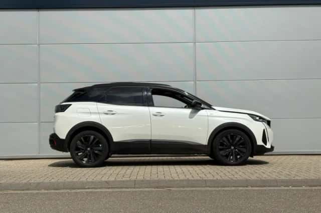 Peugeot 3008 (2021) thumbnail 6
