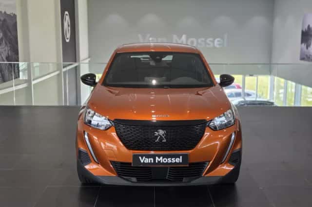 Peugeot 2008 (2021) thumbnail 3