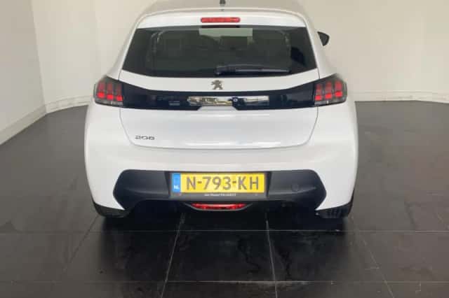 Peugeot 208 (2021) thumbnail 4