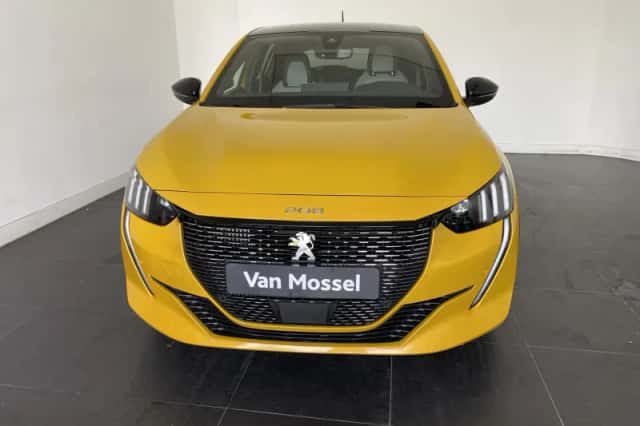 Peugeot 208 (2021) thumbnail 3