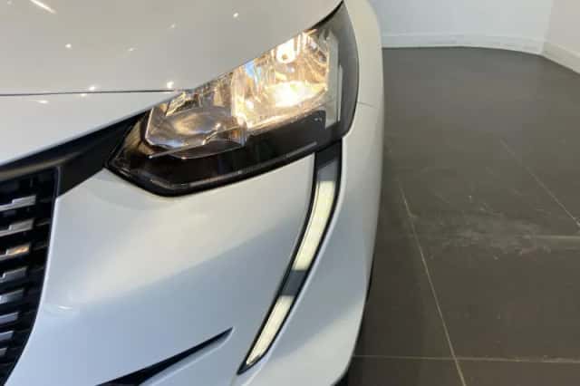 Peugeot 208 (2022) thumbnail 4