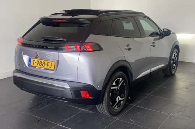 Peugeot e-2008 (2023) thumbnail 2
