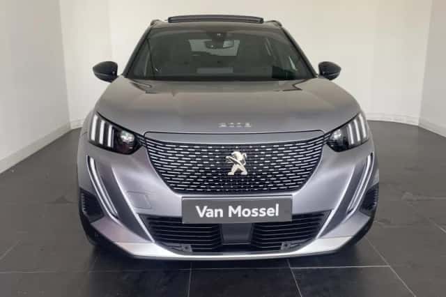 Peugeot e-2008 (2023) thumbnail 3