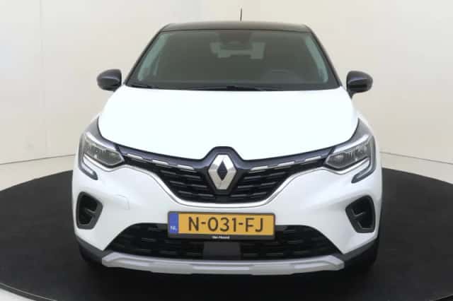 Renault Captur (2021) thumbnail 6
