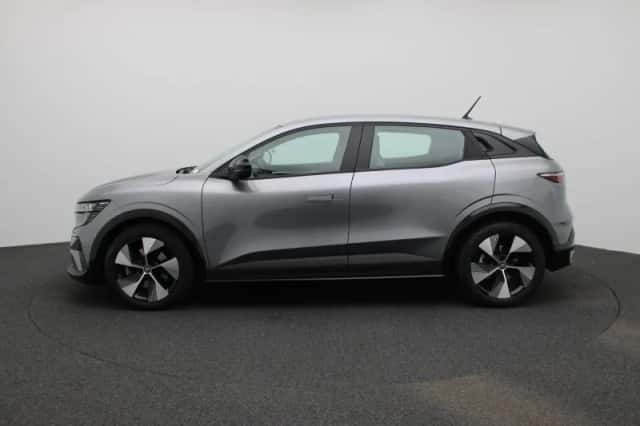 Renault Mégane E-Tech (2023) thumbnail 4