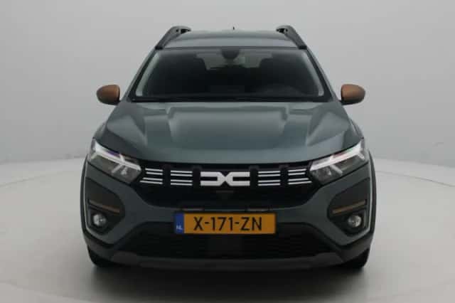 Dacia Jogger (2024) thumbnail 3