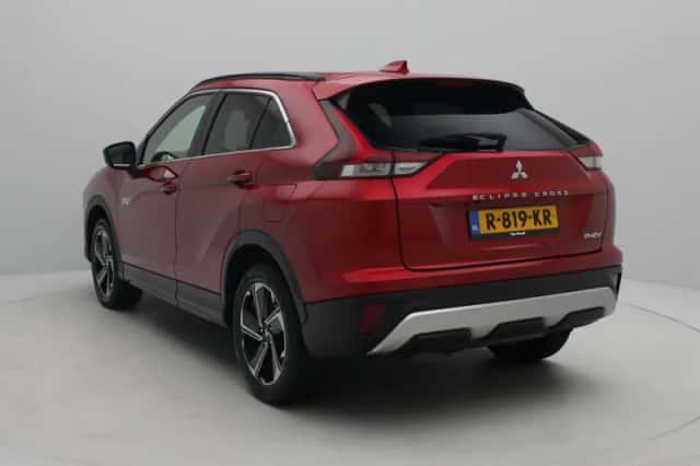 Mitsubishi Eclipse Cross (2022) thumbnail 2