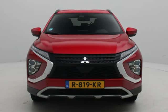 Mitsubishi Eclipse Cross (2022) thumbnail 3