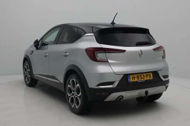 Renault Captur (2020) thumbnail 2