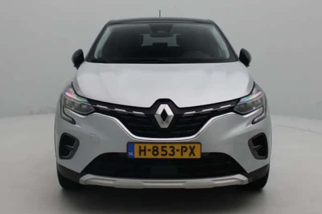 Renault Captur (2020) thumbnail 3