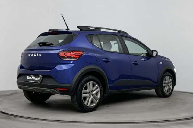 Dacia Sandero (2023) thumbnail 4