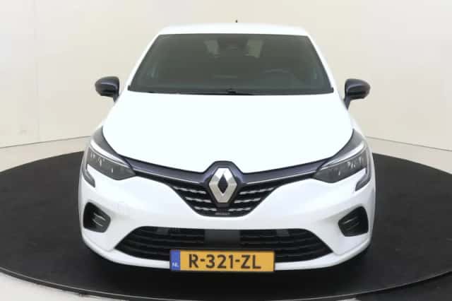 Renault Clio (2022) thumbnail 5