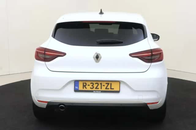Renault Clio (2022) thumbnail 6