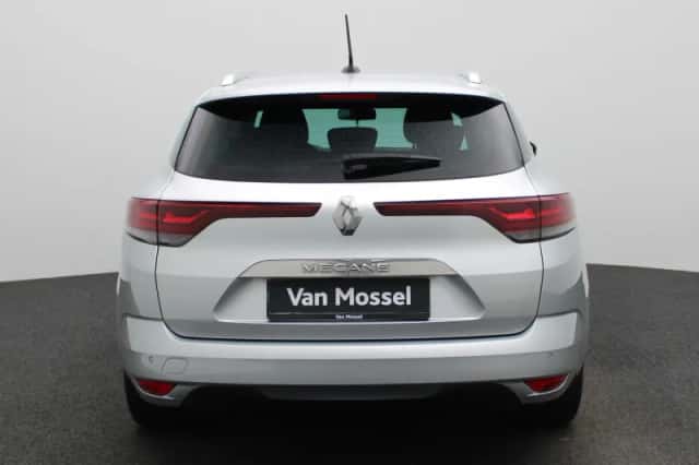 Renault Mégane (2022) thumbnail 5