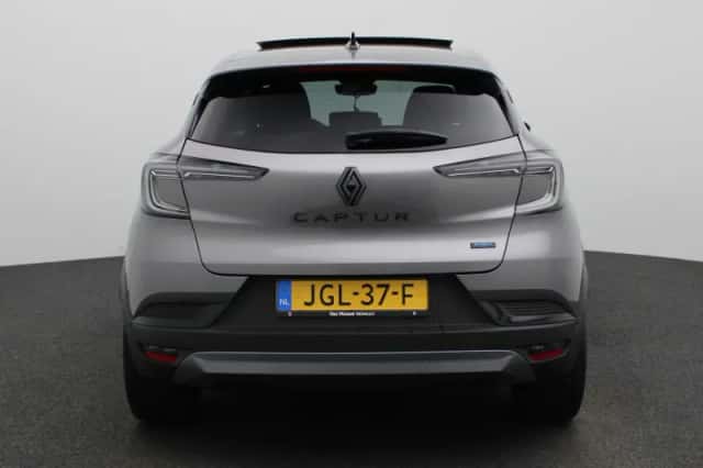 Renault Captur (2025) thumbnail 5