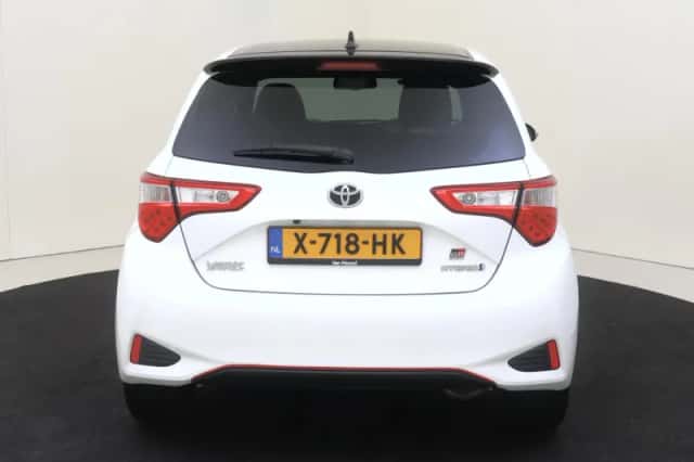 Toyota Yaris (2019) thumbnail 6