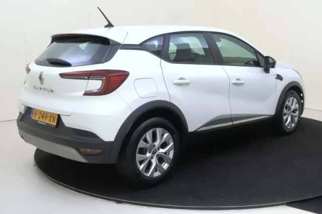Renault Captur (2020) thumbnail 4