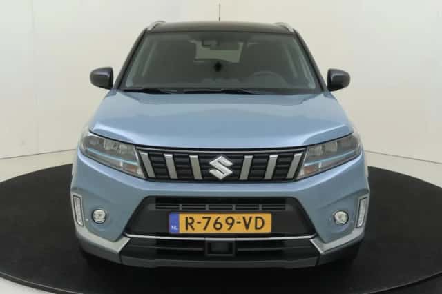 Suzuki Vitara (2022) thumbnail 6