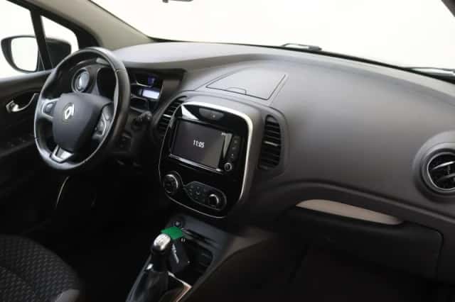 Renault Captur (2018) thumbnail 5