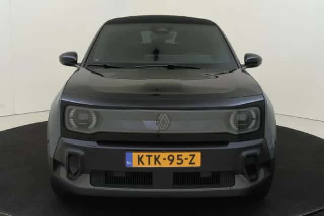 Renault 4 (2026) thumbnail 2