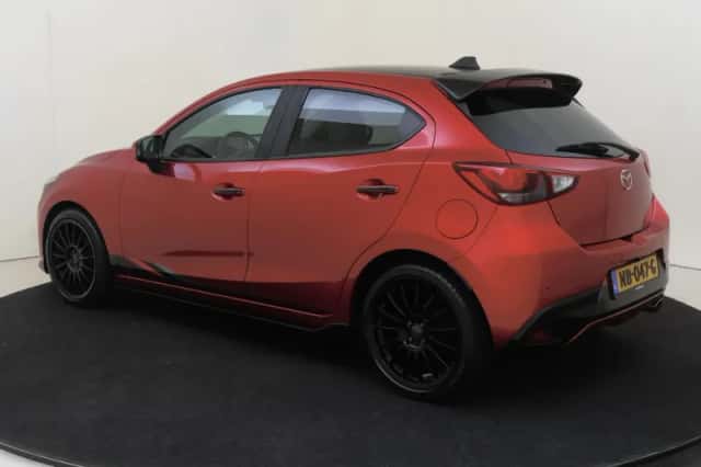 Mazda 2 (2017) thumbnail 3