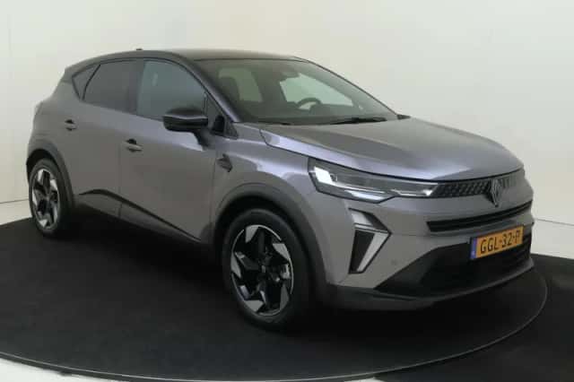 Renault Captur (2024) thumbnail 3