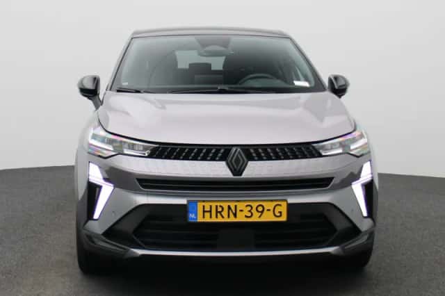 Renault Captur (2025) thumbnail 3