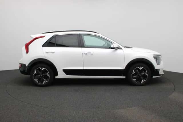 Kia Niro EV (2023) thumbnail 6