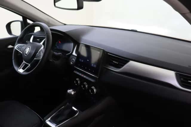 Renault Captur (2022) thumbnail 5
