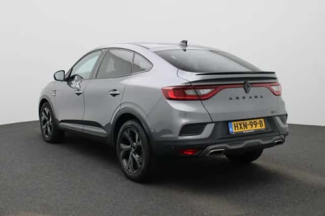 Renault Arkana (2023) thumbnail 2