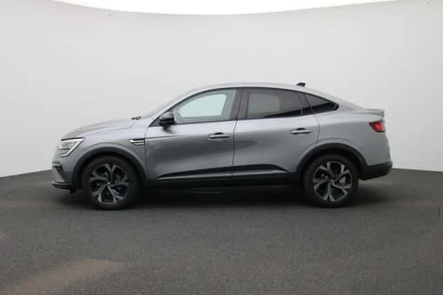 Renault Arkana (2023) thumbnail 4