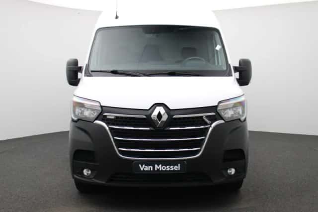 Renault Master (2023) thumbnail 3