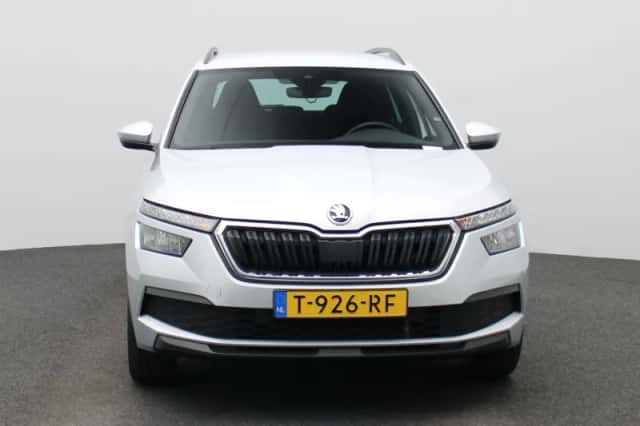 Škoda Kamiq (2023) thumbnail 3