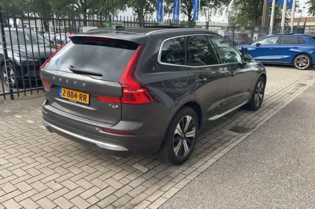 Volvo XC60 (2024) thumbnail 5