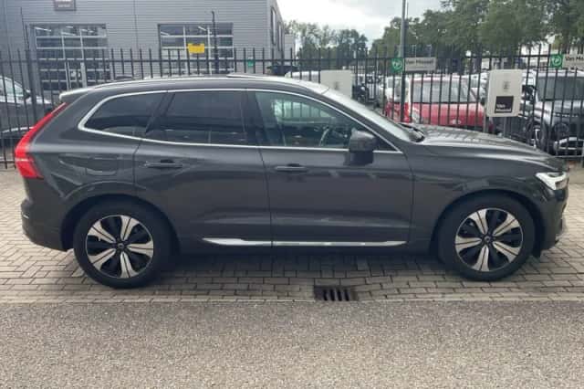 Volvo XC60 (2024) thumbnail 6