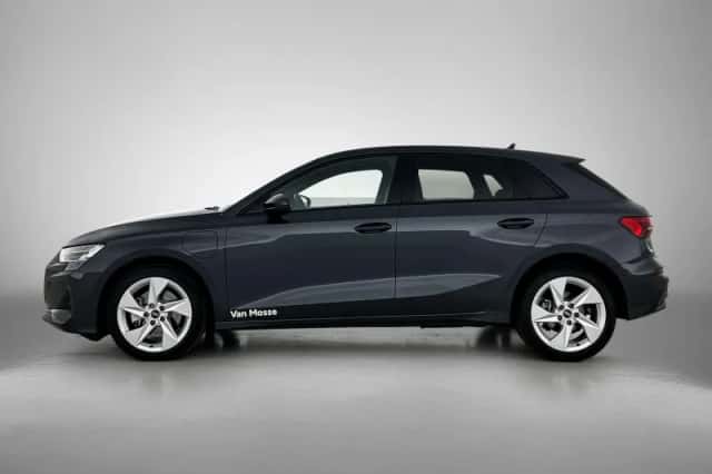 Audi A3 (2025) thumbnail 2