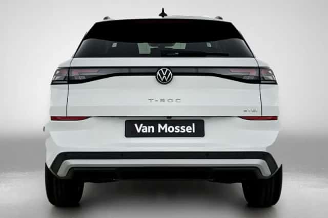 Volkswagen T-Roc (2026) thumbnail 3