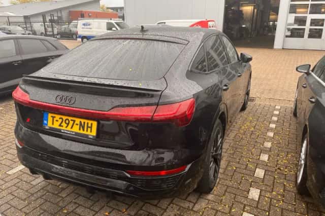 Audi Q8 e-tron (2023) thumbnail 4